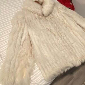 Vintage & Elegant Cream Fox Fur Coat